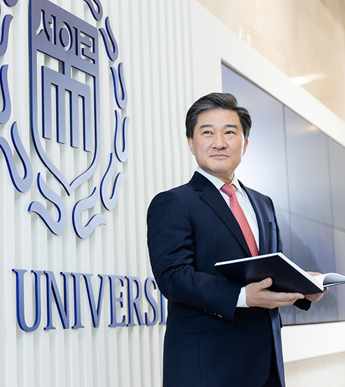 이사장님 사진