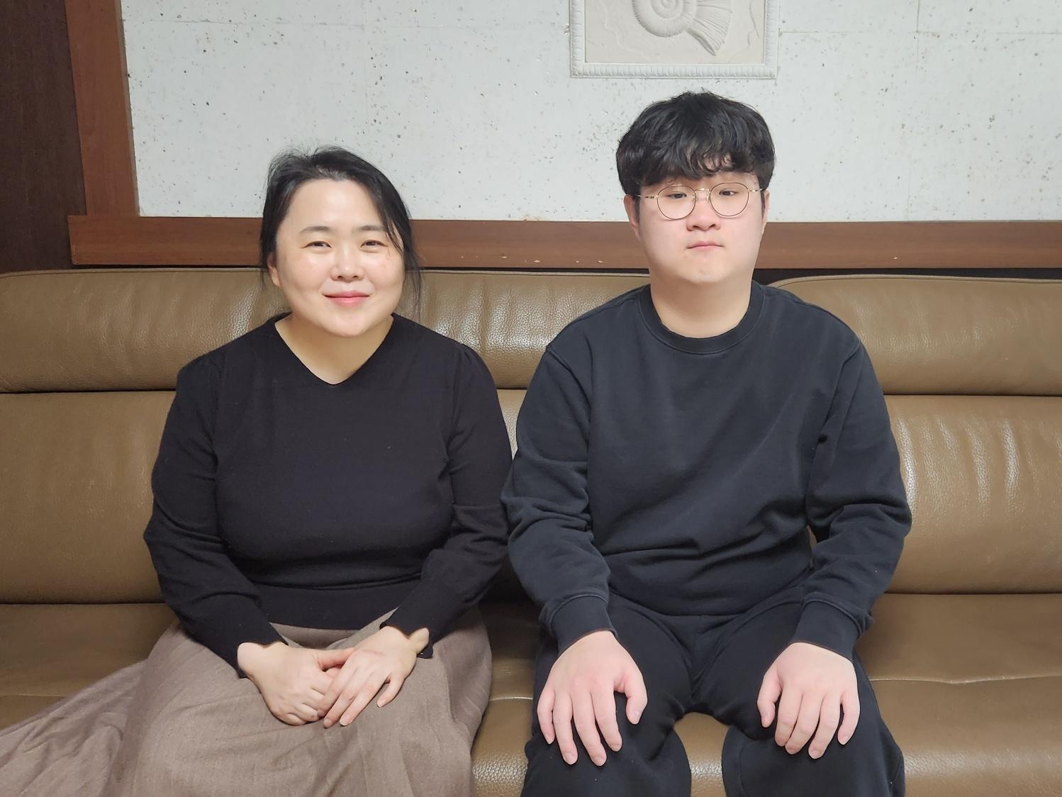 비즈니스영어과 모자동문 대표이미지