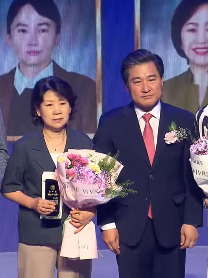 간호학과 염순교 교수, 20년 근속상 수여 대표이미지