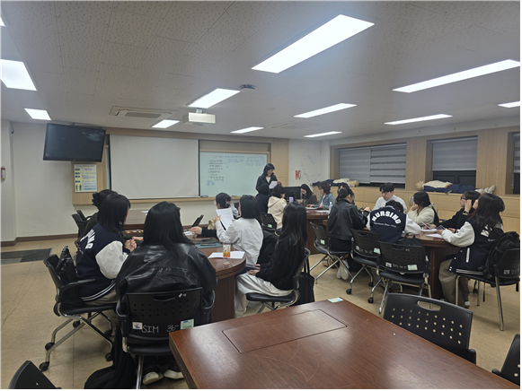 2025학년도 2학기 3,4학년 교학간담회 대표이미지