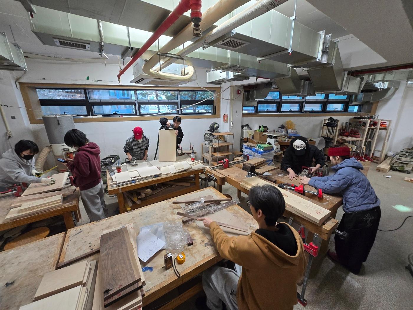 서일대 재학생맞춤형운영팀, 학과 맞춤형 ‘디지털 프로그램을 활용한 원목 가구 및 소품 제작’ 성료 대표이미지