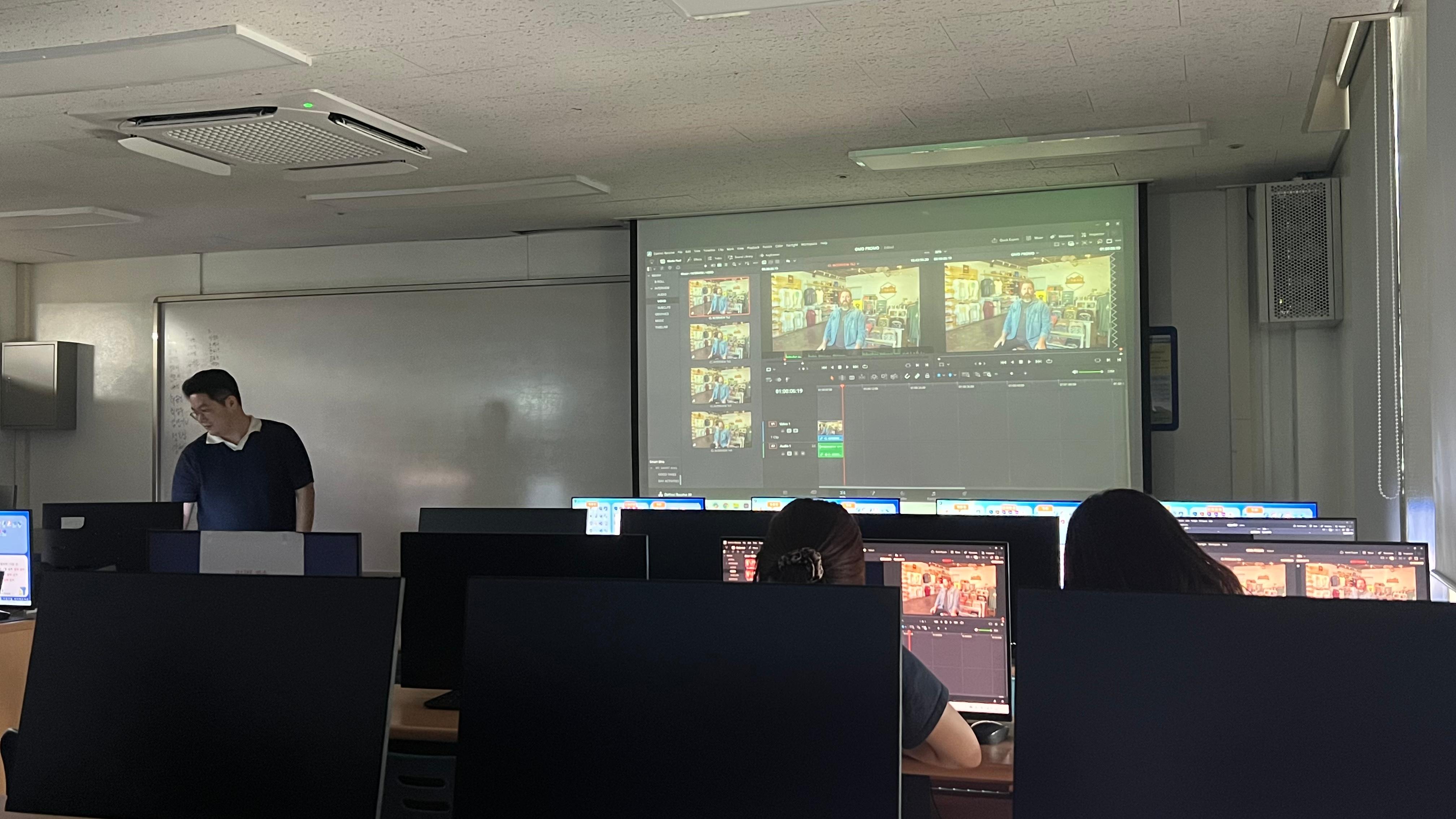 다빈치 리졸브 및 프리미어 프로 전공 자격증반 프로그램 운영 대표이미지