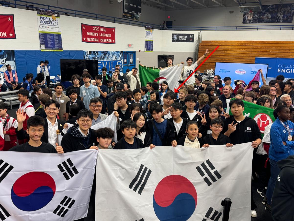 1학년 서주환 학생이 ‘ROBOFEST 2026 WORLD CHAMPIONSHIP’ Senior Exhibition 부문에서 3위를 수상하다 대표이미지